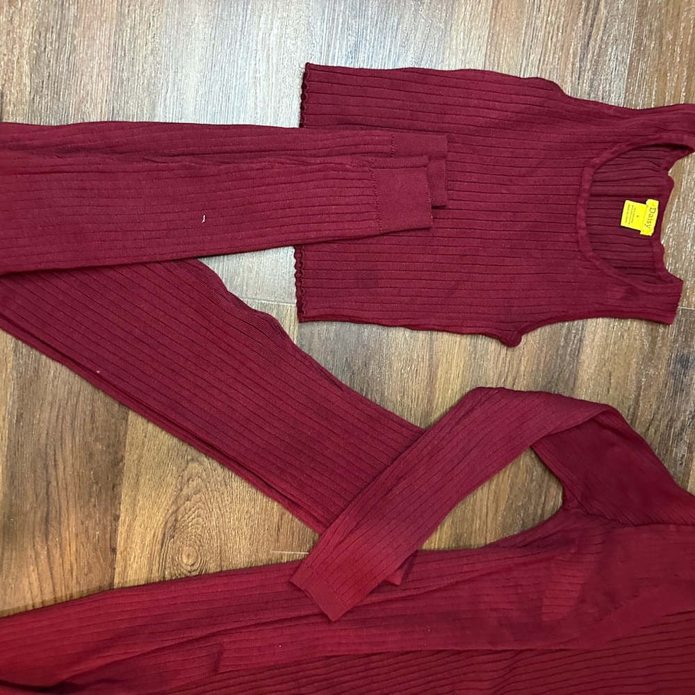 Burgundy Ribbed Knit Set - Picture 2 of 7